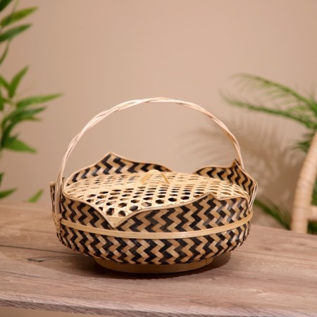 VAZ with a covered lid, from bamboo 30x30x20 cm