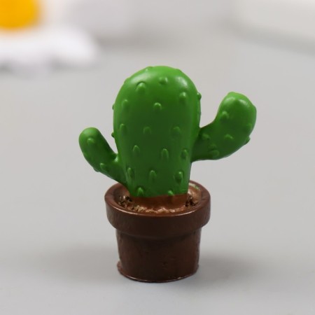 Figure for Florarium Polystone "Cactus in a pot" 3x3.5 cm