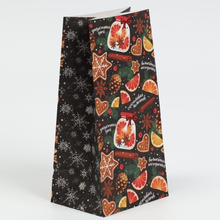 Package without handles of "Happy Moments", 10 x 19.5 x 7 cm, New Year-2