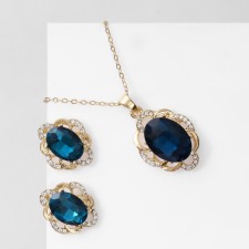 Set 2 objects: earrings, pendant 