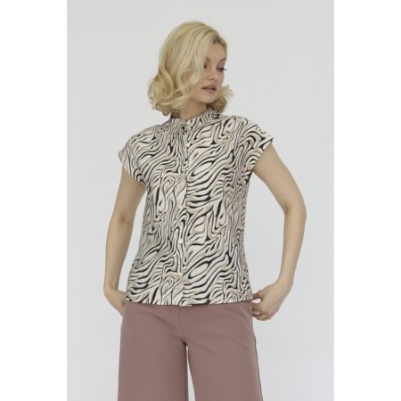 Blouse with a lowered shoulder, size 46-4