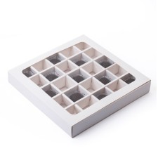 Folding box under 25 sweets, white, 22 x 22 x 3.3 cm