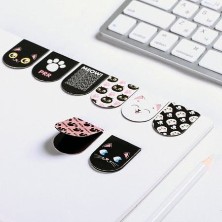 A set of magnetic bookmarks 8 pcs on a round substrate "Kotik"-4