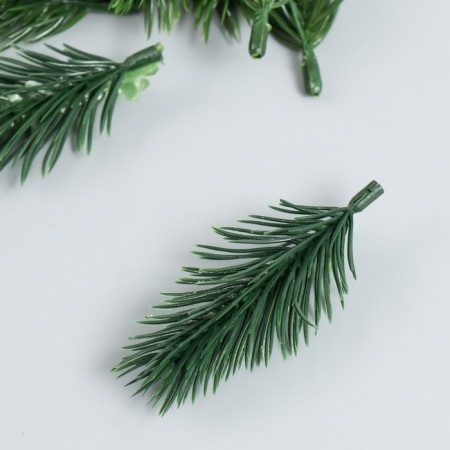 Decor for creativity "spruce branch" Green 8 cm-1