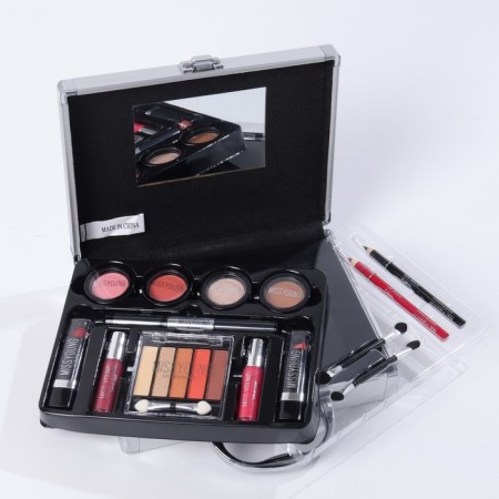 A set of professional cosmetics "Miss Young" No. 9-4