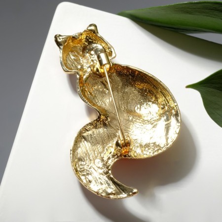 Brooch "Fox", colored in gold-1