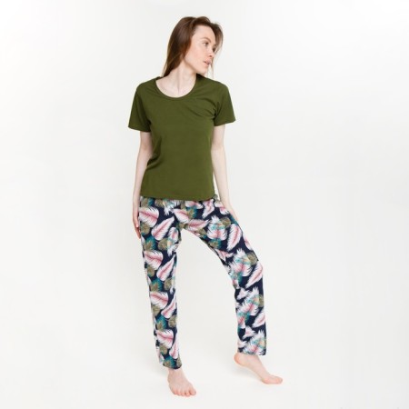 Female set (T -shirt/pants), khaki color/leaves, size 56-1
