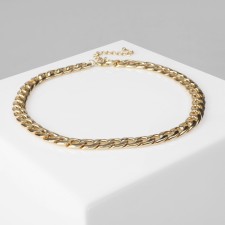 The necklace 