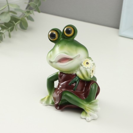 Figure "Frog with chamomile" 7x9.5x11.5cm-4