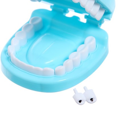 Dr.'s gaming set "Best Doctor. Dentist ", in the package-8