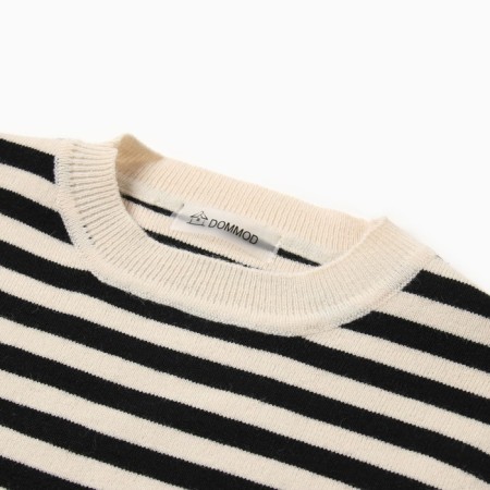 Female jumper, black/milk color, size 46-50-2