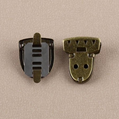Furniture for bag No. 4, set 4 objects, carbine - 2 pcs, chain, buttons, metal, bronze color-4