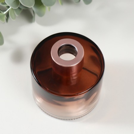 Diffusor for essential oils with a “haze” lid is a transparent 100 ml 7x7x7.5 cm-3