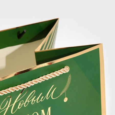 Laminated packet "Malachite", 25 x 23 x 18 cm, new year-5