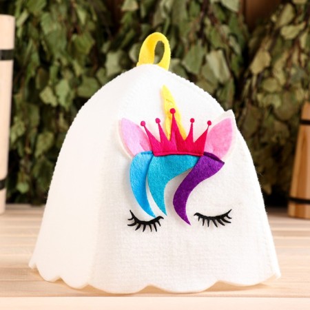 Bath cap with an applique "Alice"