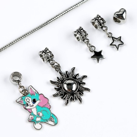 Do -it -yourself jewelry. Galactic "Space kitten"-6