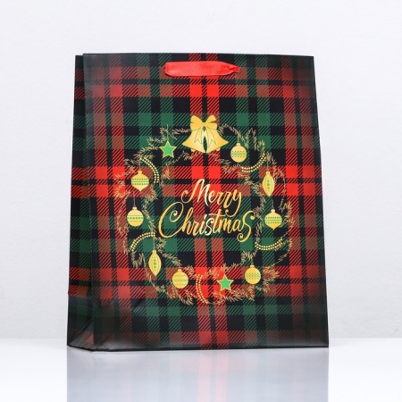 Laminated "Happy Christmas" packet 26 x 32 x 12