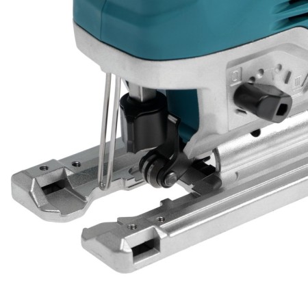 Lobzik Makita JV0600K 650W 3100 incidents/min from the mains-2