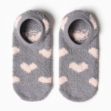 Women's socks shortened with non-slip soles, light gray color with hearts, size 36-39