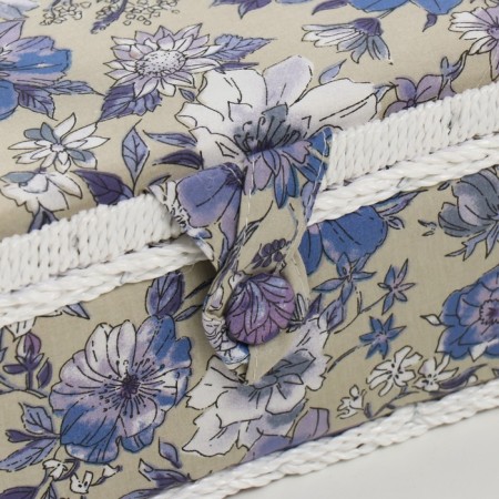 Casket for needlework "Lilac flower clearing" 20x20x11 cm-1