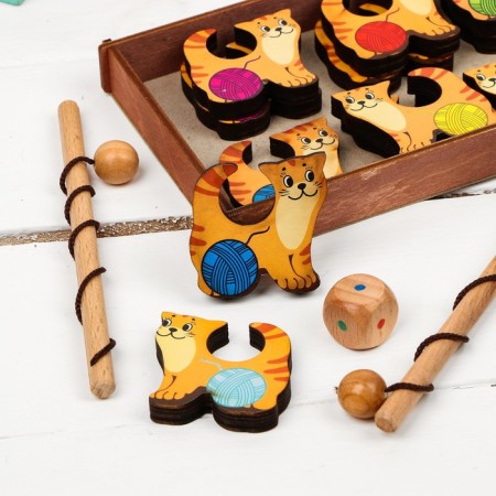 The game "Catch. Cats »fishing rod with ball-1