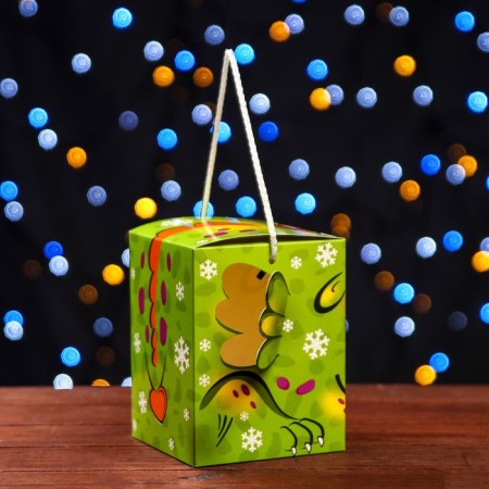 Gift box "Dragon Smoinkus", 12 x 12 x 15.5 cm-2