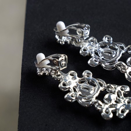 Clips "openwork" drops with curls, the color is white-idle in silver-1