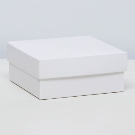 The box is folding, the lid is, white, 12 x 12 x 5 cm