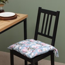 Siddle on the chair of the shade 