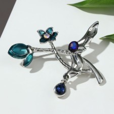 Brooch 