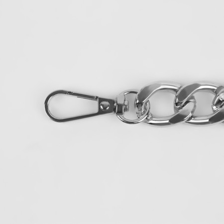 A chain for a bag, with carbines, iron, 22 × 16 mm, 60 cm, silver color-1