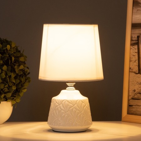 Daniel desktop lamp 1x40W E14 white 14.5x14.5x24cm-1