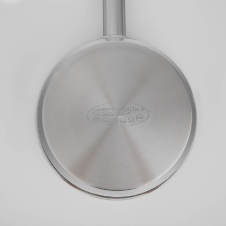 The frying pan “General catering”, D = 20 cm, h = 6 cm, case 0.6 mm, bottom cassation is 3.5 mm, induction-3
