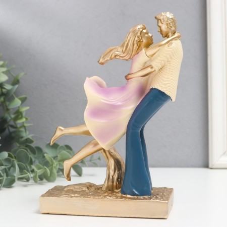 Souvenir Polystone "The long -awaited meeting" 6x12.5x19.5 cm