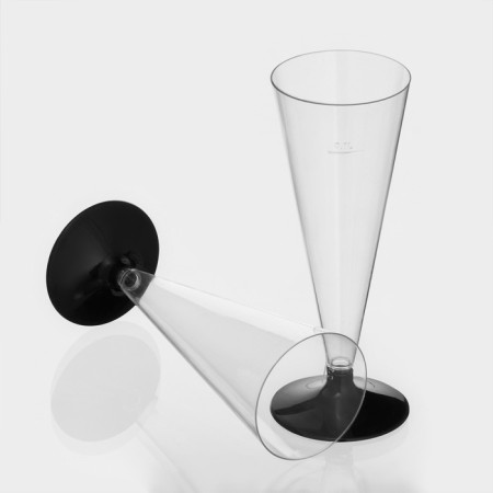 A single -single -plastic glass for champagne “cone”, 150 ml, with a black leg, the color is transparent-10