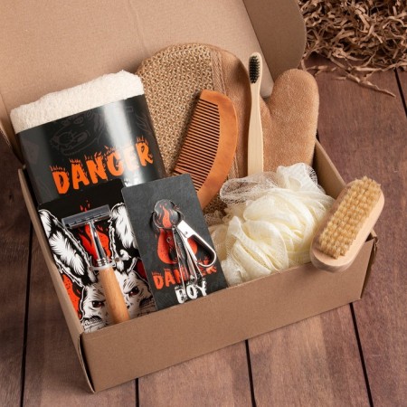 Danger Boy Gift Ethel, a towel 50x90 cm and accessories