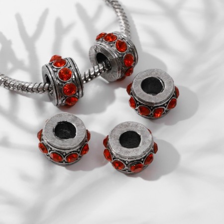 Separator "path", red color in black silver
