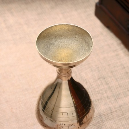 VAZ "Ayola" brass 8x8x23 cm-1