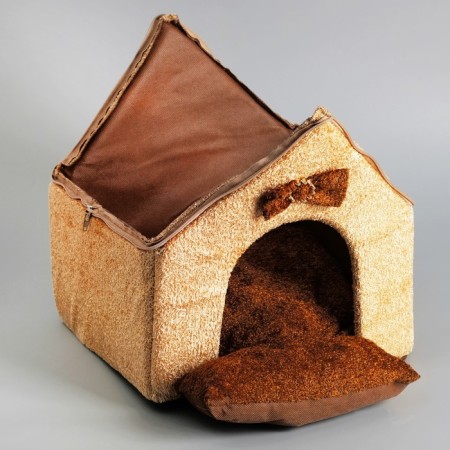 Vorsinka house, 34 x 32 x 37 cm, mix-5