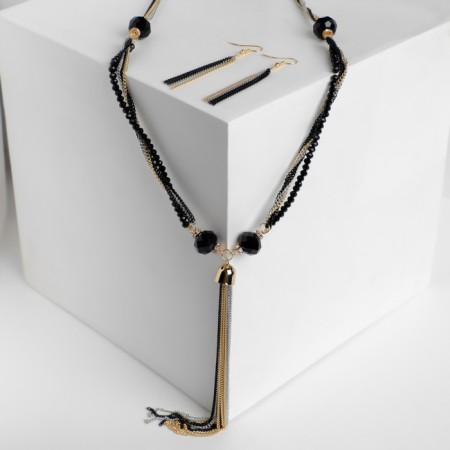 Set 2 subjects: earrings, “unison” beads with accuracy, color gold in black, 60 cm