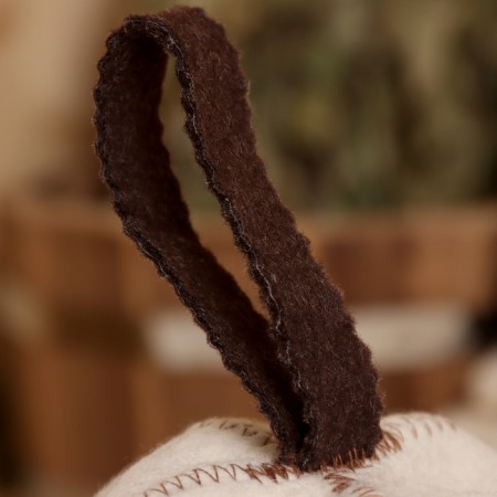 A hat for a sauna with embroidery "Time with the heart"-2