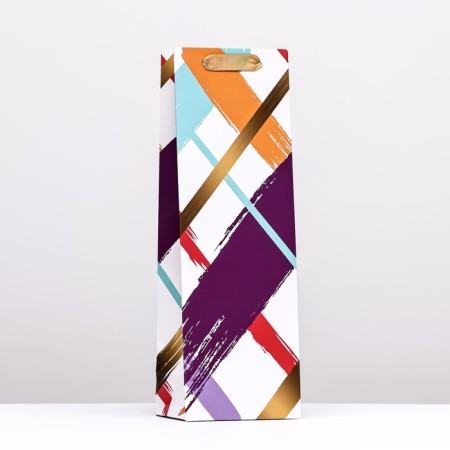 Laminated package for a bottle, 12 x 9 x 36 cm