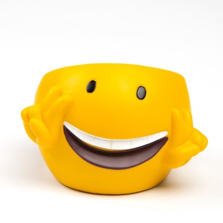 An ashtray "Merry Smile", 12 x 11 x 9 cm-2