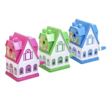 Mechanical sharpener with a 