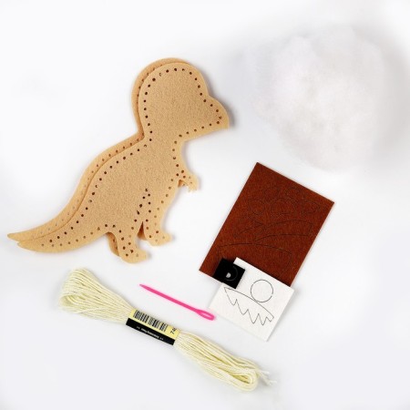 Set for creating a toy made of felt "Young dinosaurus"-1