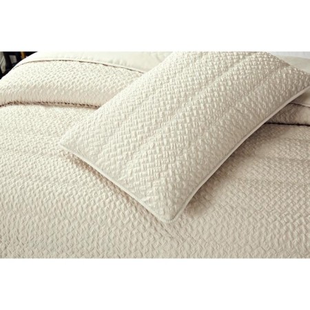 A set with a bedspread "Irma", size 160x220 cm, 50x70 cm, color milk-5