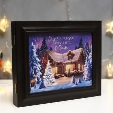 Ключница "Дом в лесу"  26,5х31,5х4,5 см
