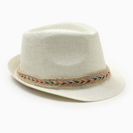 Male hat Minaku, dairy color, rn 58