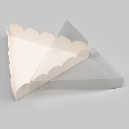 White cookie box, triangular 18 x 18 x 4 cm-4