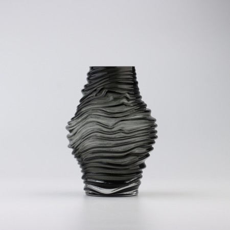 Avignon flower vase of black glass 19 × 12 × 12 cm